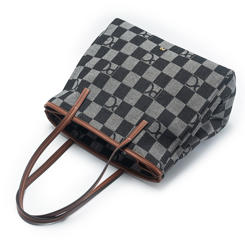 PG Women Shoulder Bag Retro Ch - Interior Design Article recension och pris