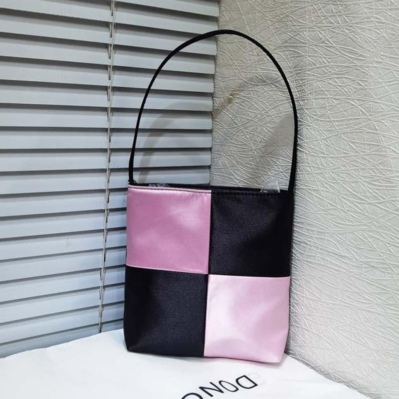 Silk Square Handbag Women's Fa - Interior Design Elegant recension och pris