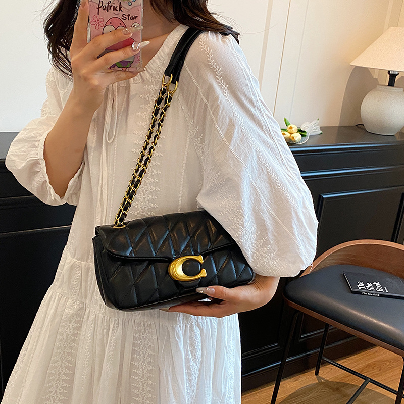 Women Quilted Leather Shoulder - Interior Design Logo recension och pris