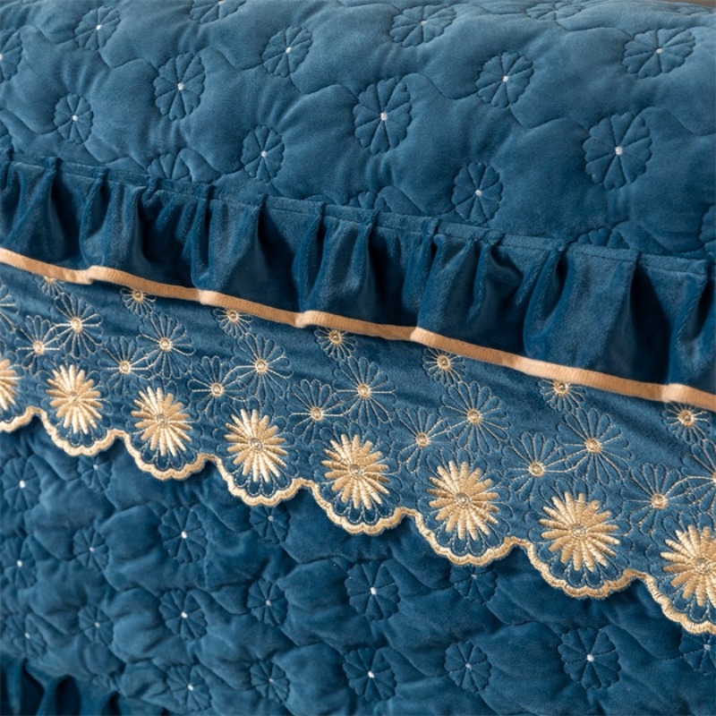 1 piece of polyester material  - Velvet Cushion Cover recension och pris